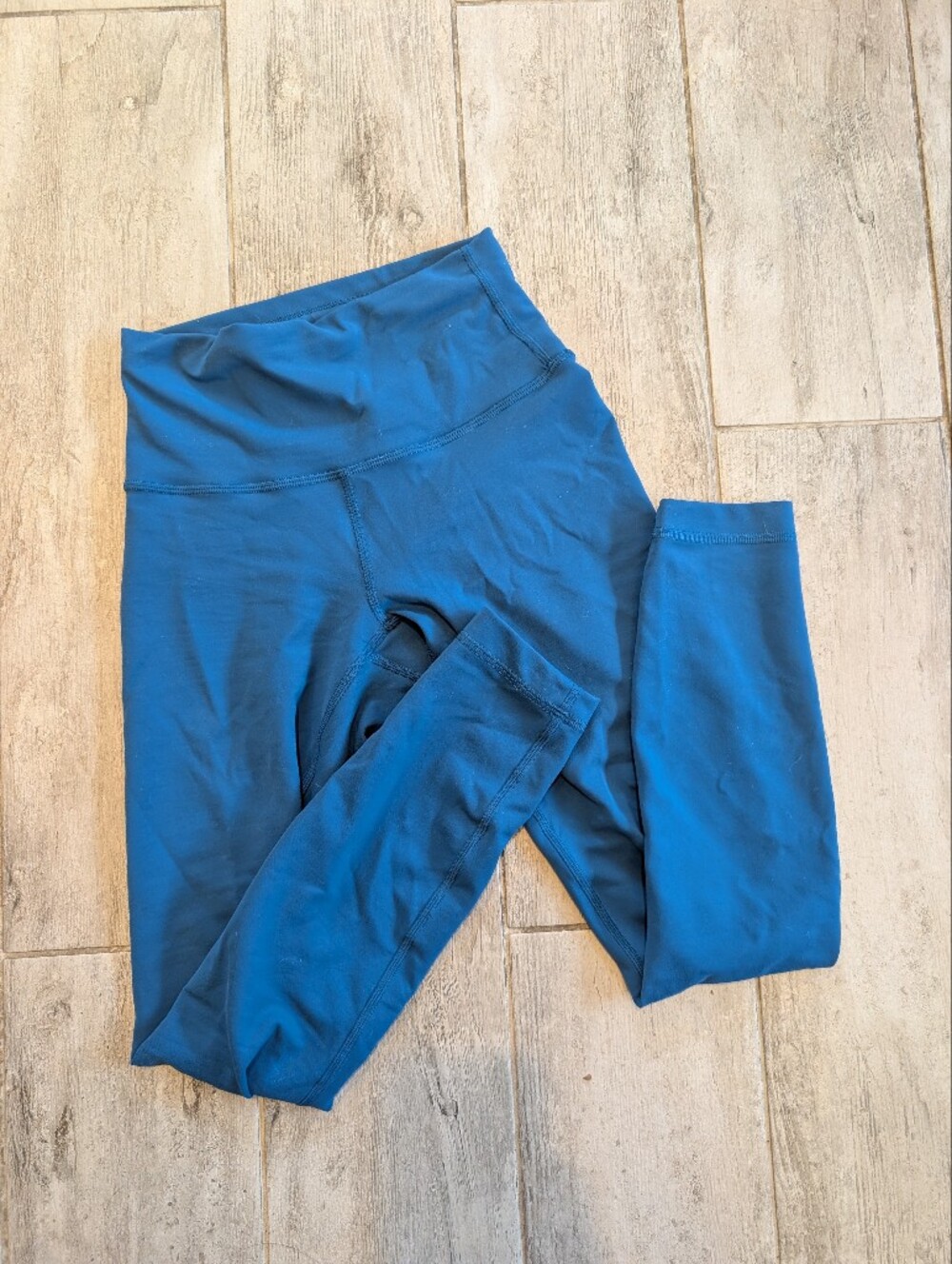 Lululemon Wunder Train Leggings, Size 2, 25in